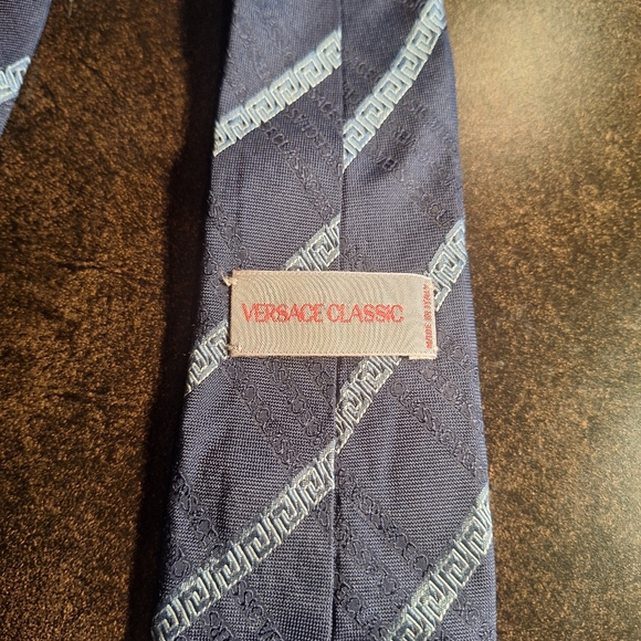 Vintage versace tie - Picture 4 of 5